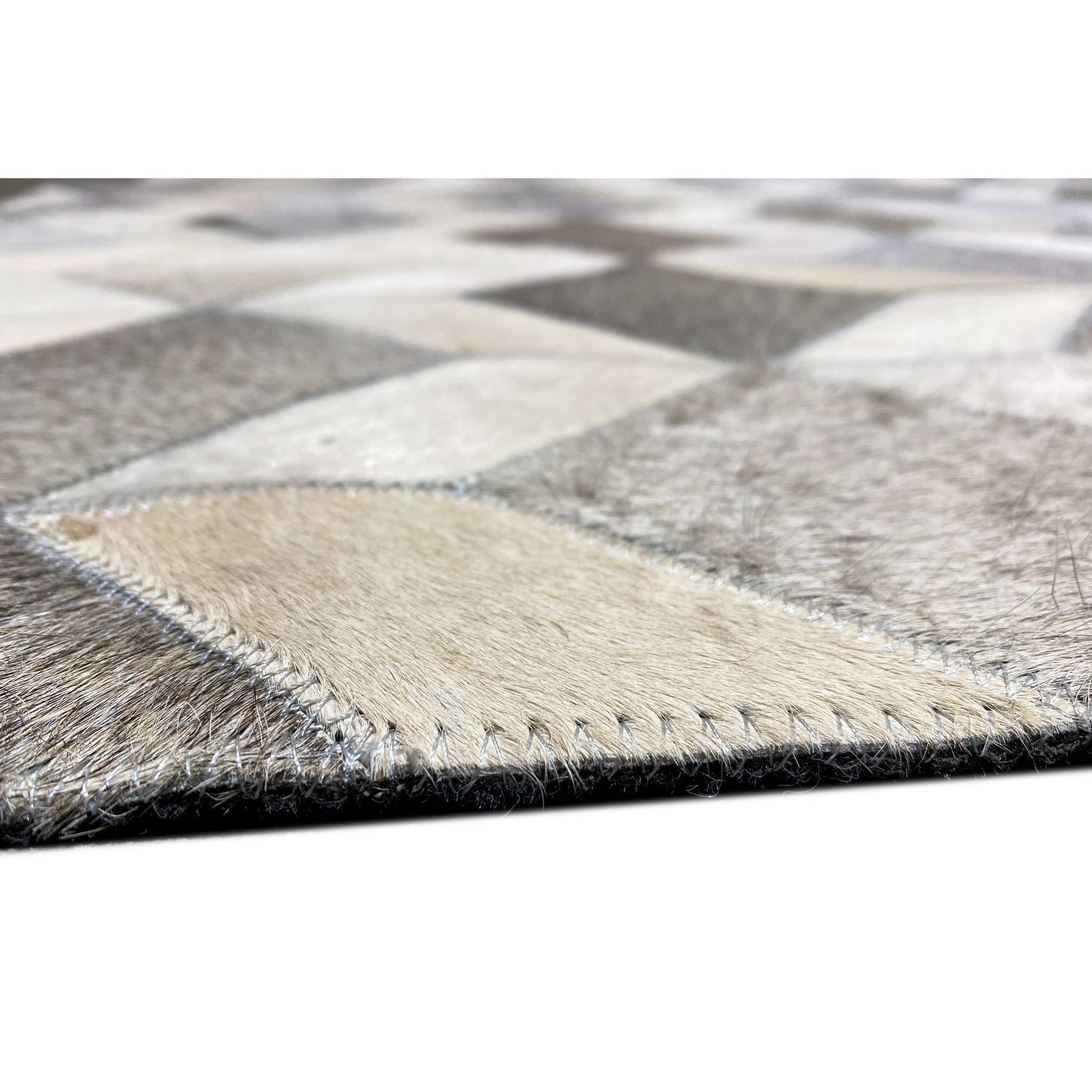 Geometrischer Kalbsleder-Teppich – 249x157 cm – Rutschfeste Rückseite - German Carpet Shop