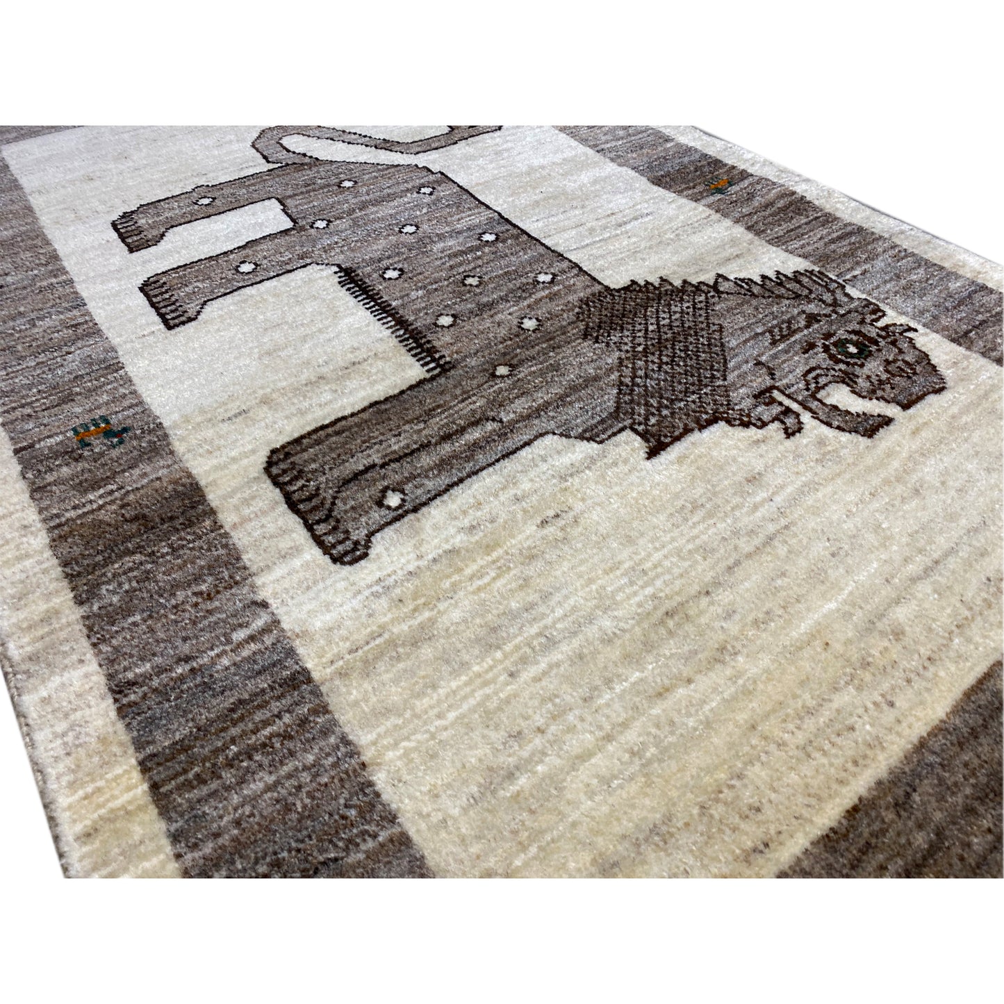 Beiger Gabbeh Teppich Löwe 137x87 cm - German Carpet Shop