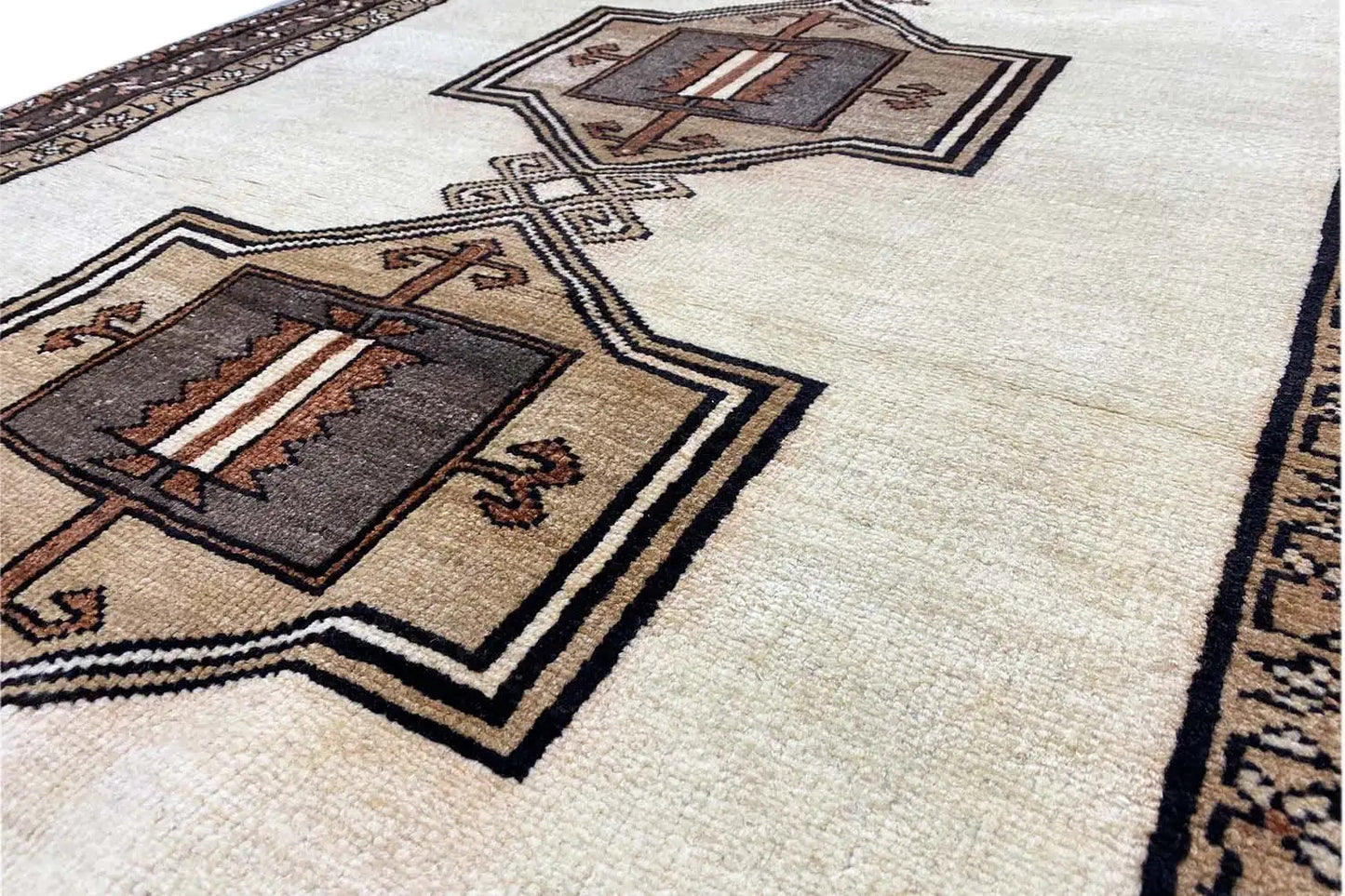 Löwen Gabbeh - 8974992 (195x101cm) - German Carpet Shop