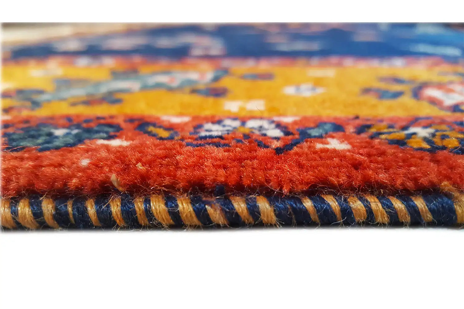 Qashqai Exklusiv (218x172cm) - German Carpet Shop