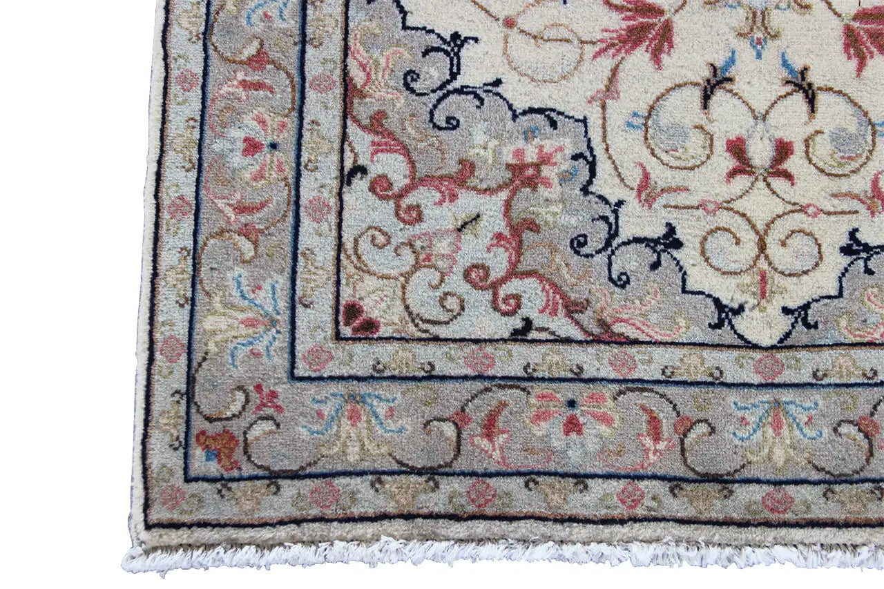 Keshan - Beige (147x102 cm) - German Carpet Shop
