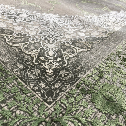 森の精 170x240cm