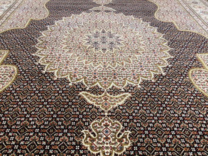 インドタブリーズカーペット - 303x247cm