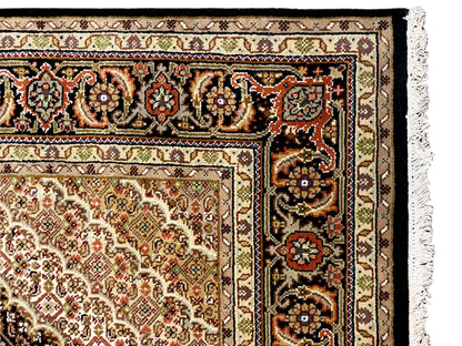 インドタブリーズカーペット - 238x171cm