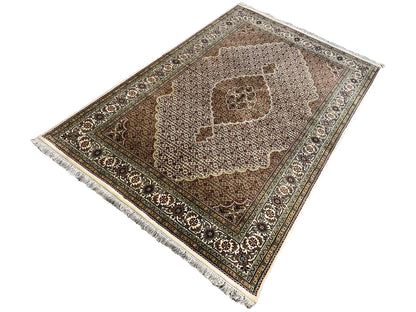 インド タブリーズ カーペット - (245x170 cm)