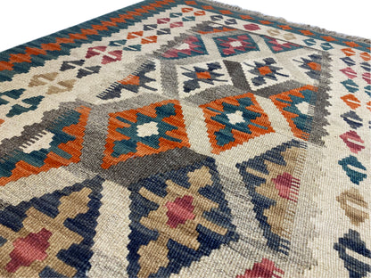 Traditioneller Kelim Teppich blau, robust und dekorativ für Wohnzimmer