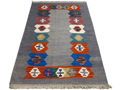 Boho Kelim Teppich grau handgewebt, traditionelles Muster 151x103