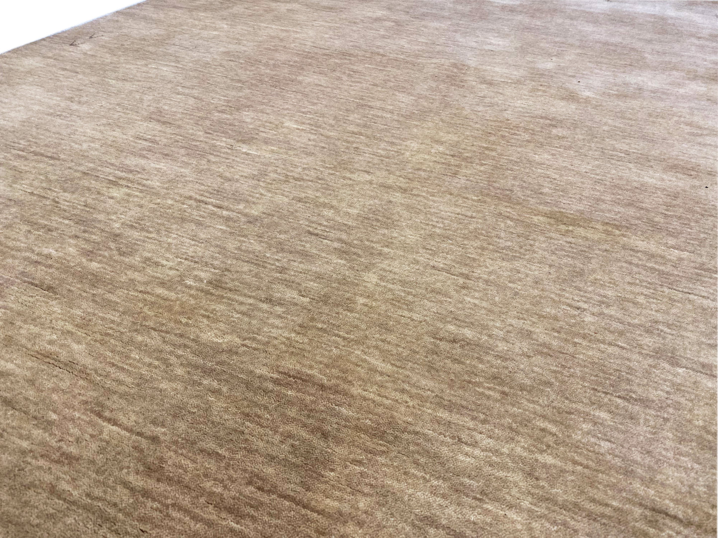 Großer handgewebter Wollteppich in neutralem Farbton