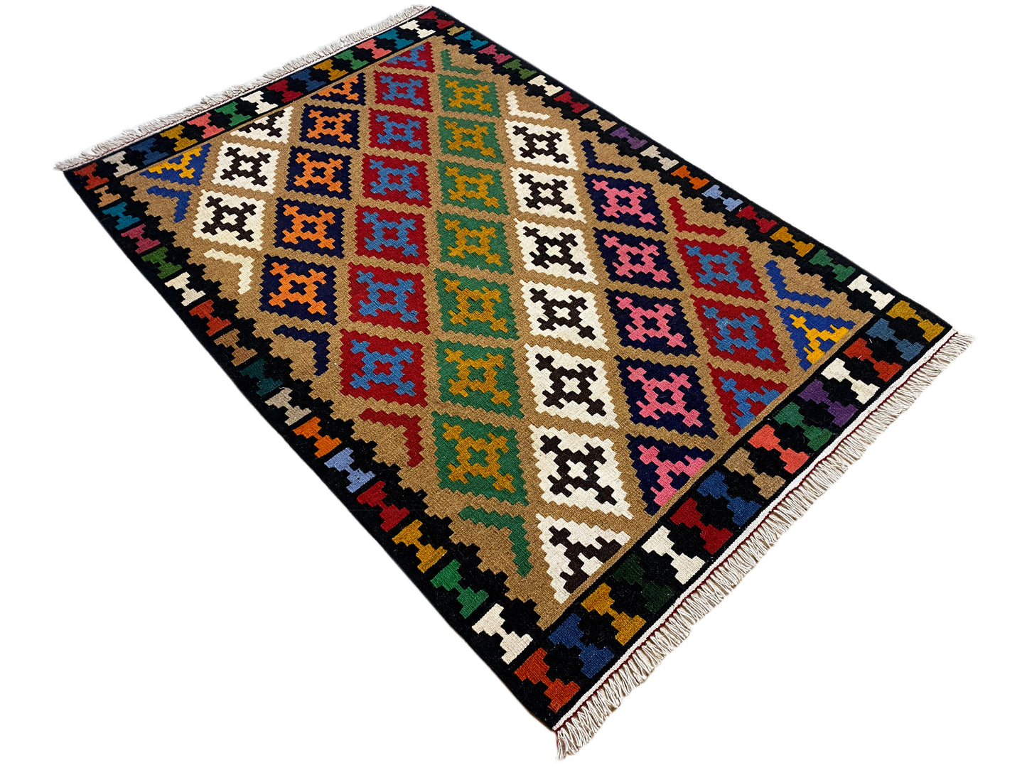 Naturwolle Kelim Teppich handgewebt beige mit tribal geometrischen Formen